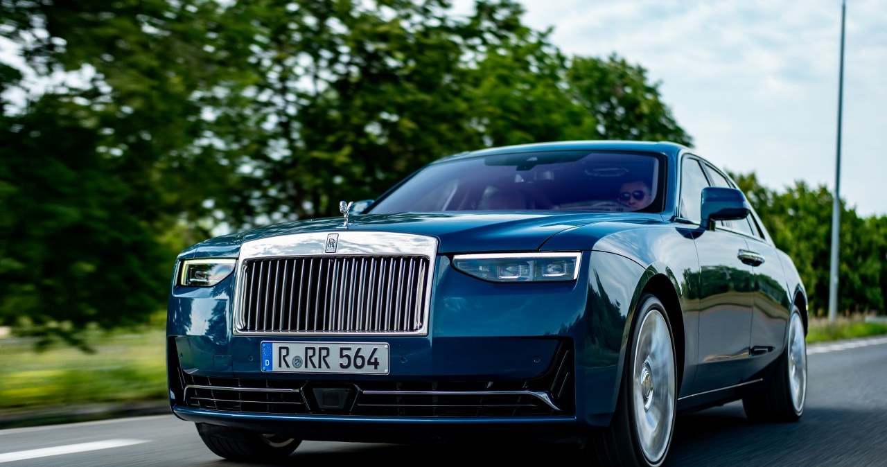 Rolls-Royce Ghost miał być tanim autem. To nie jest samochód dla milionera