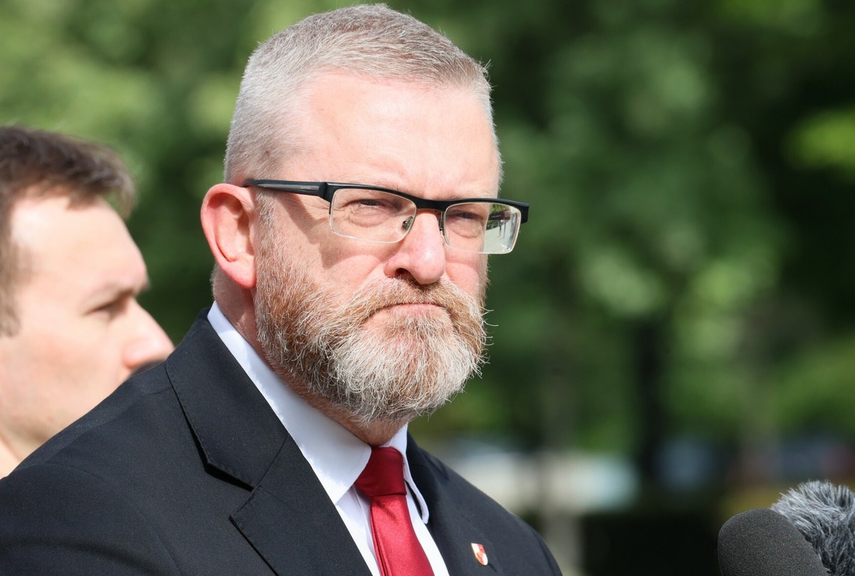 Skandaliczne słowa Grzegorza Brauna. Jest decyzja prokuratury