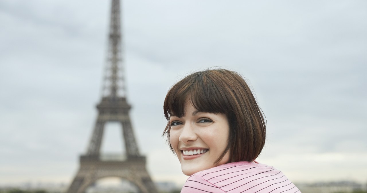 Bob po francusku: Lekkość lat 20. i urok paryskich ulic w jednym cięciu