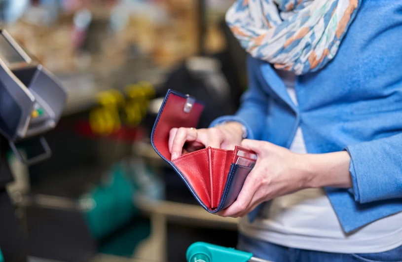 Polacy już szykują portfele. Ile wydamy w tym roku na święta?