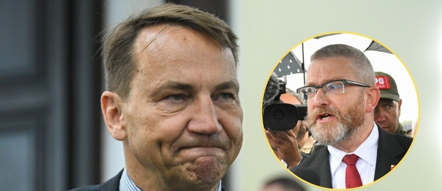 Minister spraw zagranicznych Radosław Sikorski opublikował w sobotę poruszające nagranie wideo, w którym stanowczo potępił narastającą w Polsce kampanię rasizmu i antysemityzmu. "Nie ma na to przyzwolenia. Nie wolno nam być obojętnymi" - oświadczył.