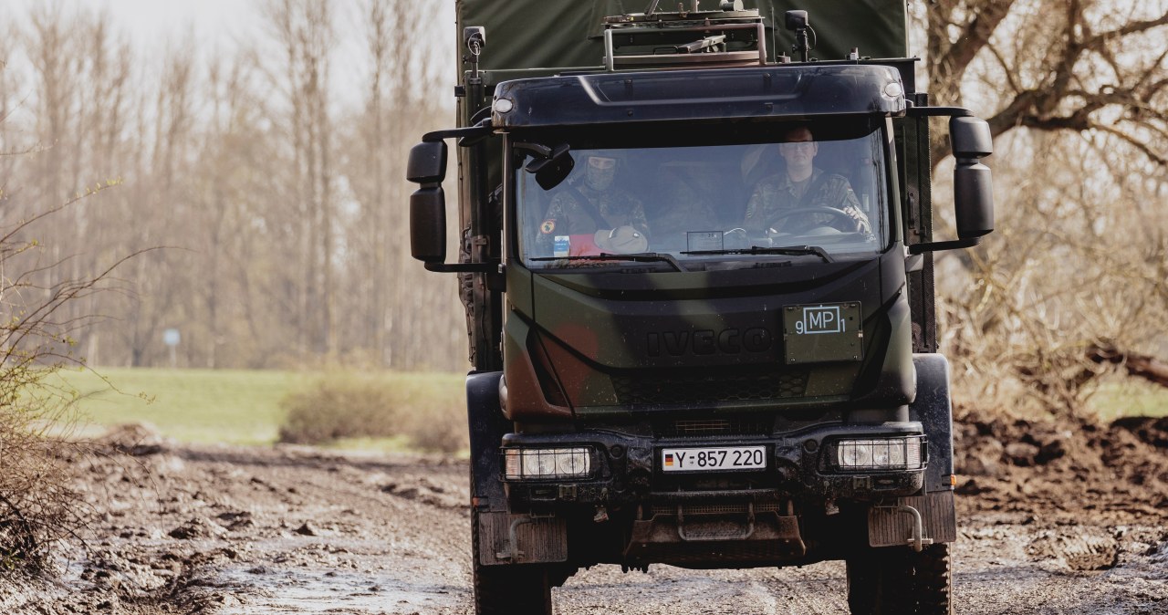 Litery X i Y na tablicach rejestracyjnych. Mają je tylko wybrani