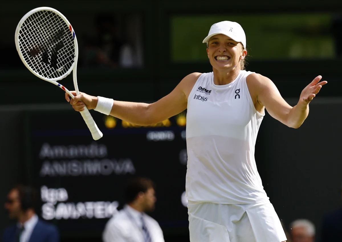 Iga Świątek po raz kolejny zapisała się w historii światowego tenisa, wygrywając Wimbledon w imponującym stylu. W finale pokonała Amerykankę Amandę Anisimovą 6:0, 6:0, zdobywając swój szósty tytuł wielkoszlemowy. Mimo sukcesu polska tenisistka nie ukrywa, że jej największym sportowym marzeniem pozostaje złoty medal olimpijski.
