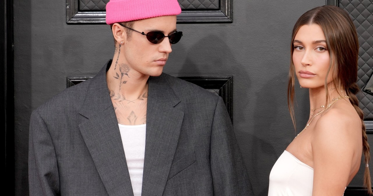 Romantyczny gest stał się obiektem kpin internautów. "Czy to parodia?"