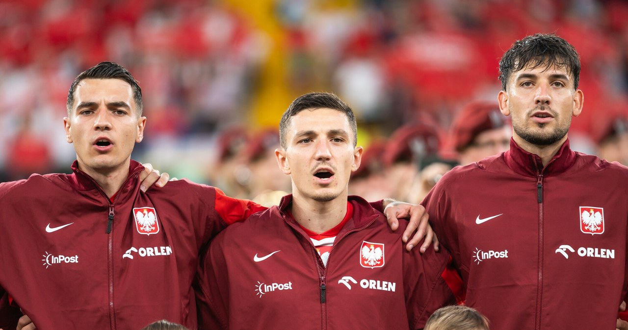 Gorąco wokół reprezentanta Polski. Gigant nie odpuszcza, jest kolejna oferta wiadomości,aktualności,Interia Gorąco wokół reprezentanta Polski. Gigant nie odpuszcza, jest kolejna oferta