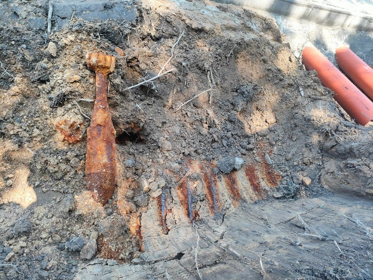 8 pocisków artyleryjskich znalezione podczas prac remontowych