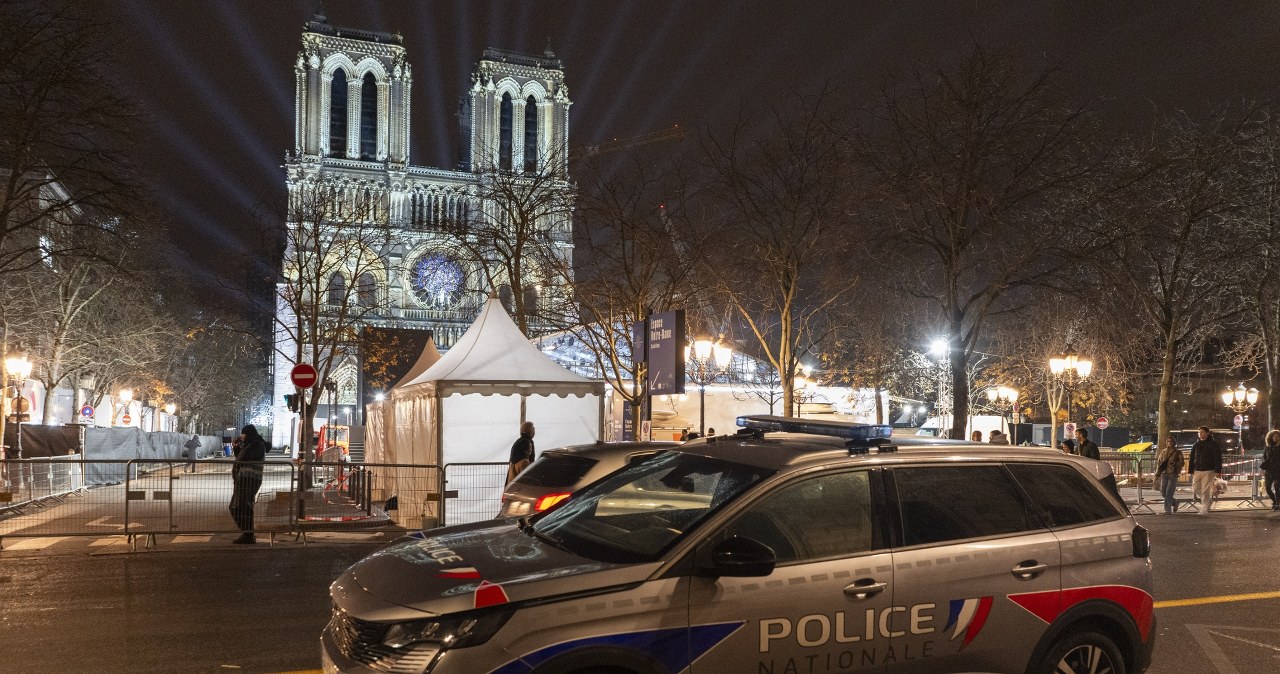"Godzina policyjna" dla młodzieży. Obawy o bezpieczeństwo we Francji