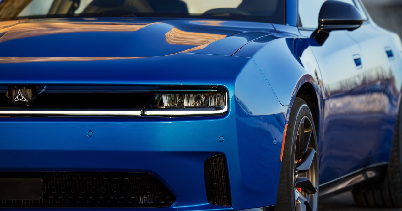 Dodge postawił na elektryfikację. Sprzedaż spadła o 49 procent