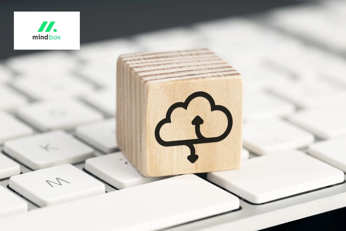 Cloud computing to technologia doskonale znana, która z roku na rok cieszy się coraz większą popularnością w świecie biznesu. Wciąż jednak wiele firm zwleka z decyzją o migracji, obawiając się tego logistycznego wyzwania. Sprawdźmy, jak bezproblemowo przenieść infrastrukturę i cieszyć się efektywnym modelem biznesowym wspieranym przez rozwiązania chmurowe.