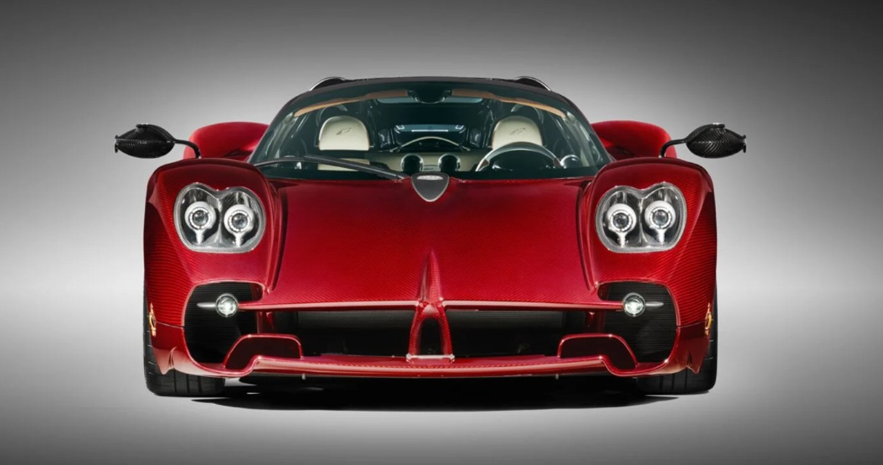 Auto za 3 mln euro wyjedzie na polskie drogi. Napędza je V12 o mocy 864 KM