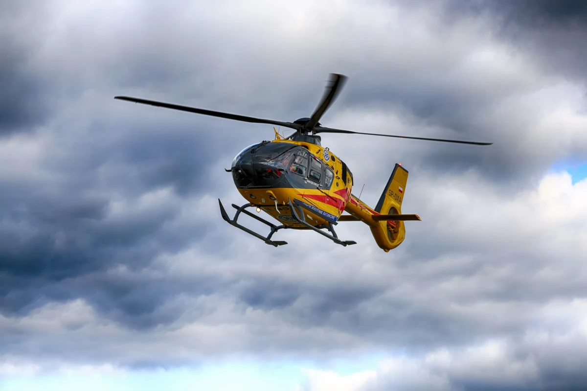 ​Wypadek dziecka w województwie zachodniopomorskim. 11-latek spadł z motocykla typu cross i w ciężkim stanie został przetransportowany do szpitala.