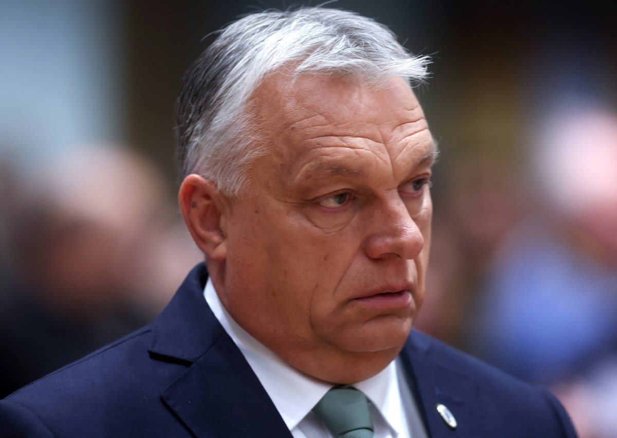 "The power of the Hungarian Prime Minister is wavering".