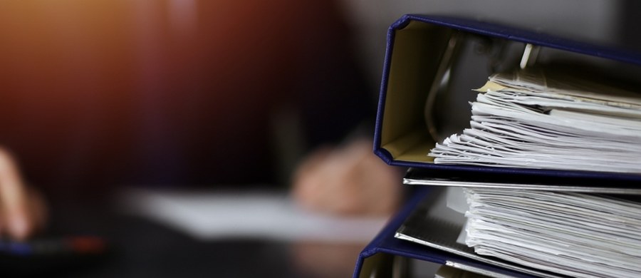 Warmińsko-mazurska Krajowa Administracja Skarbowa (KAS) zatrzymała pięciu członków gangu oszustów. Wystawili fikcyjne faktury na ponad 14 mln zł.