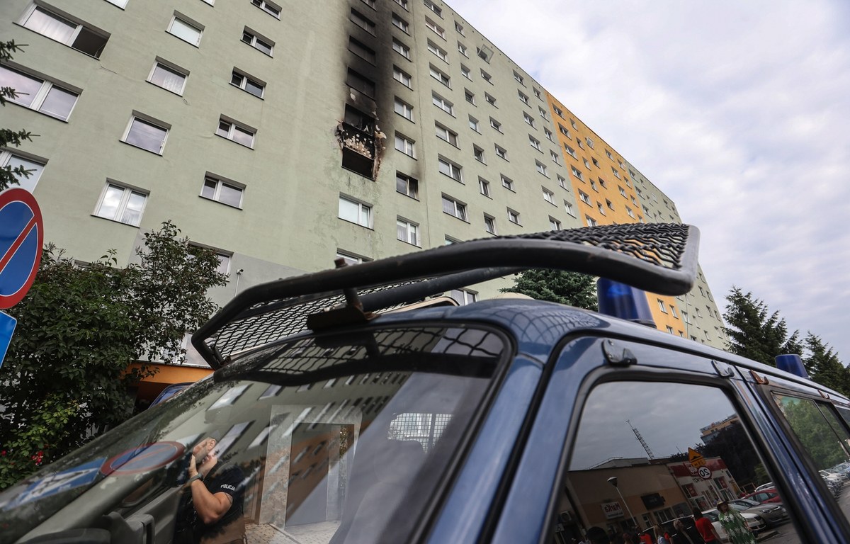 ​Zmarła druga ofiara. Od pożaru bloku w Rzeszowie mija miesiąc