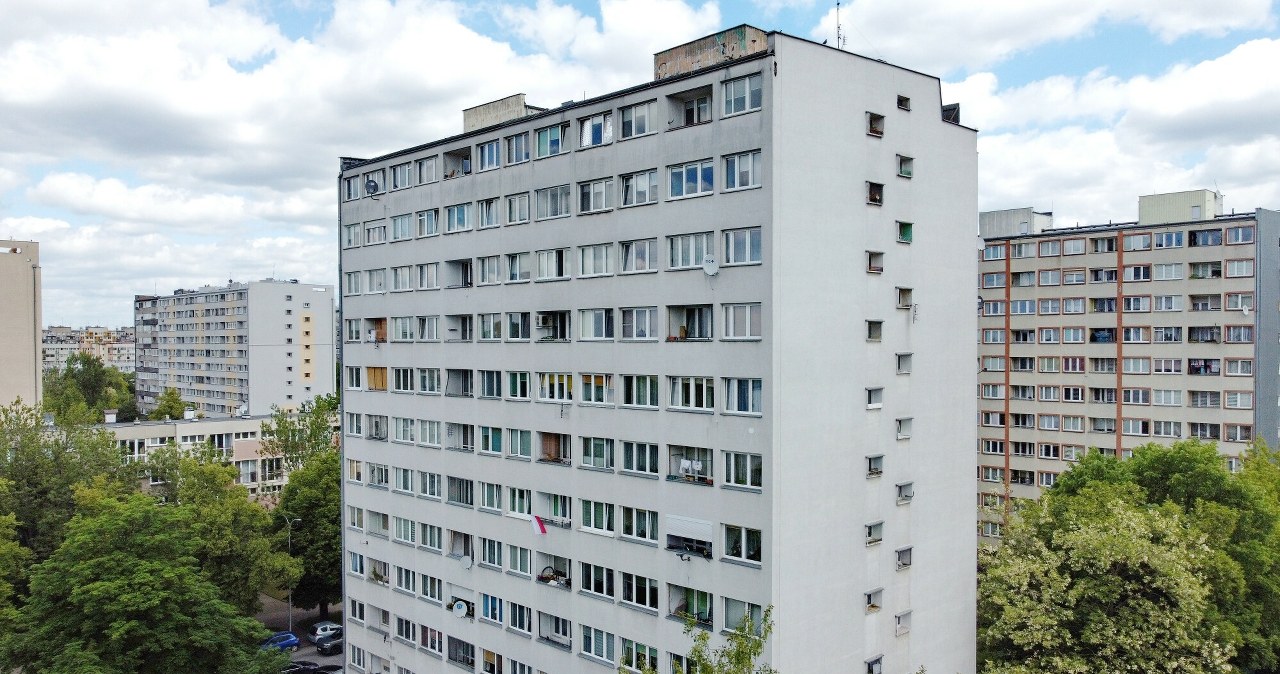 Życie w wieżowcu oczami mieszkańców. Czy warto mieszkać na wysokim piętrze?