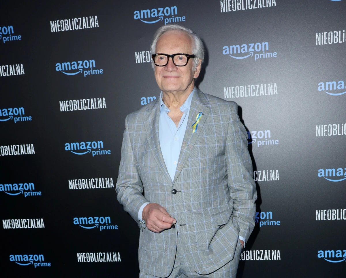 Już 22 lipca ruszają zdjęcia do jednej z najbardziej wyczekiwanych produkcji tego roku – kinowej ekranizacji "Lalki" Bolesława Prusa. W roli hrabiego Tomasza Łęckiego zobaczymy Andrzeja Seweryna, jednego z najwybitniejszych polskich aktorów, który tym razem wcieli się w ojca głównej bohaterki, Izabeli Łęckiej. Obok niego na ekranie pojawią się Marcin Dorociński, Kamila Urzędowska, Marek Kondrat oraz Agata Kulesza.