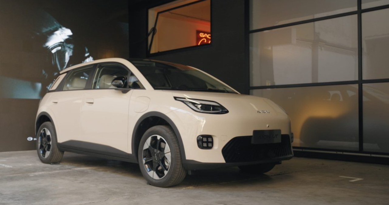 Rekordowe straty chińskich producentów. Dokładają do każdego auta