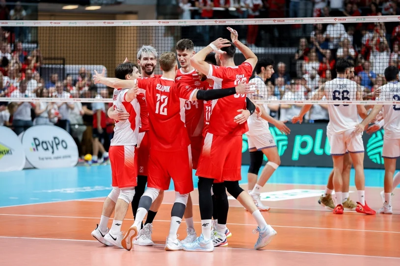 Polska - Francja. O której grają dzisiaj siatkarze? [TRANSMISJA, WYNIK]