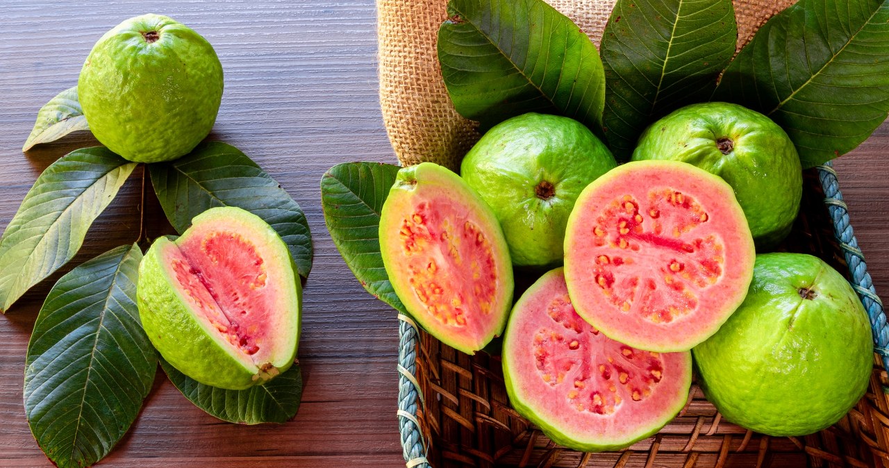 Owoc, który zawiera najwięcej białka. Syci na długo i reguluje poziom cukru