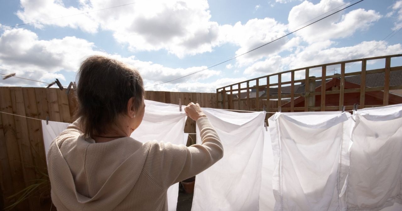 Sąsiedzi już nie zajrzą. Legalny sposób na prywatność w ogrodzie