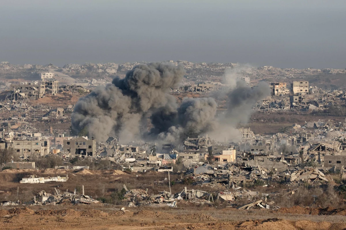 Co najmniej kilka osób zostało rannych w wyniku czwartkowego ostrzału jedynego katolickiego kościoła w Strefie Gazy. Izraelska armia przyznała, że atak był wynikiem błędu. Oburzenie wyraziła premierka Włoch Giorgia Meloni.