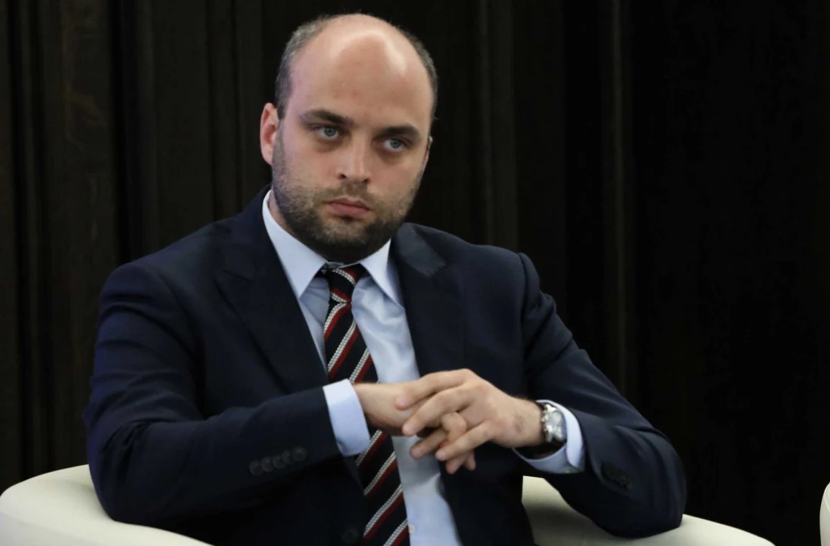 Sebastian Kęciek nie jest już polskim ambasadorem na Węgrzech. 15 lipca zakończył pracę - poinformował w czwartek rzecznik MSZ Paweł Wroński. Przekazał, że obecnie Polska jest reprezentowana w tym kraju przez dyplomatę w randze charge d'affaires.