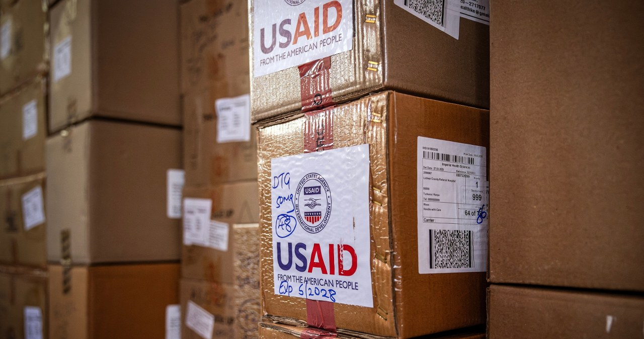 Spalą 500 ton wysokokalorycznych batonów dla dzieci. Miały trafić do Azji