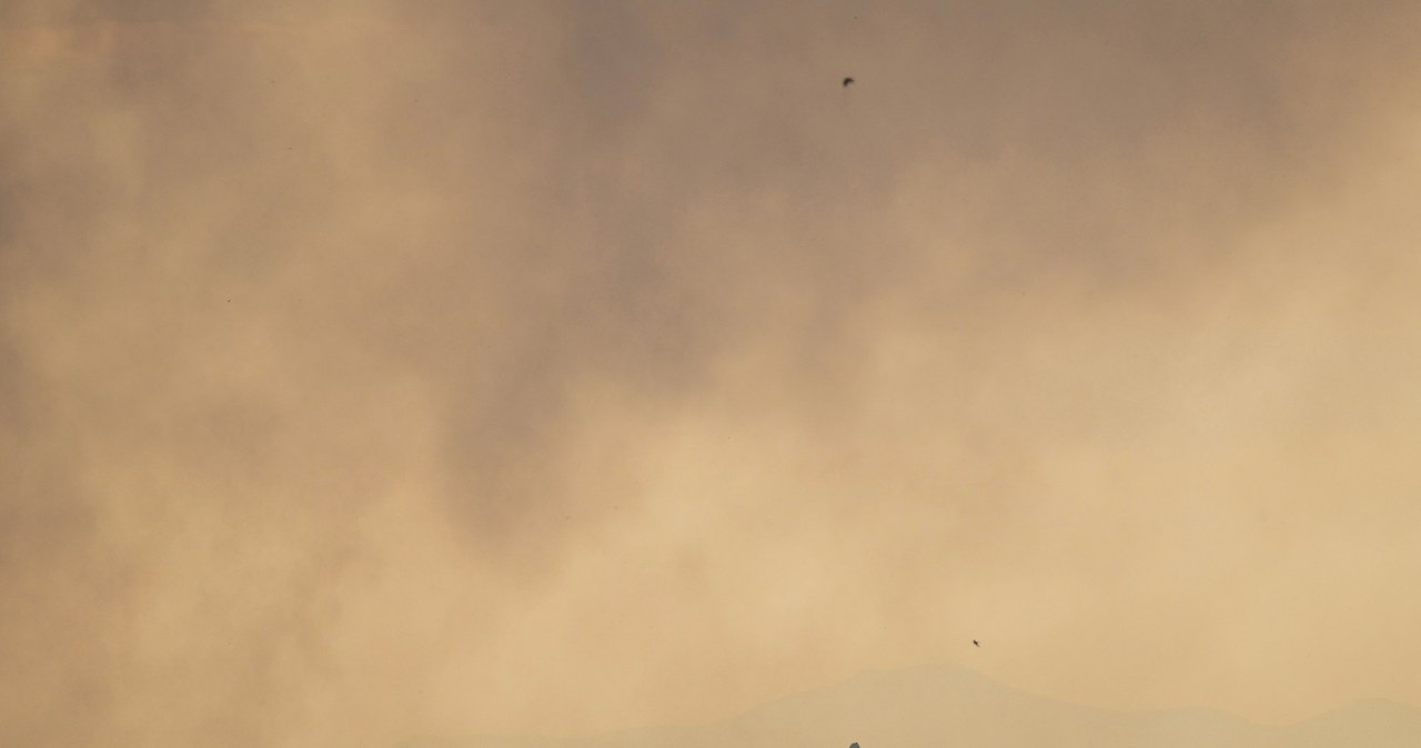 Turystyczna perła spowita gryzącym dymem. Wielki pożar