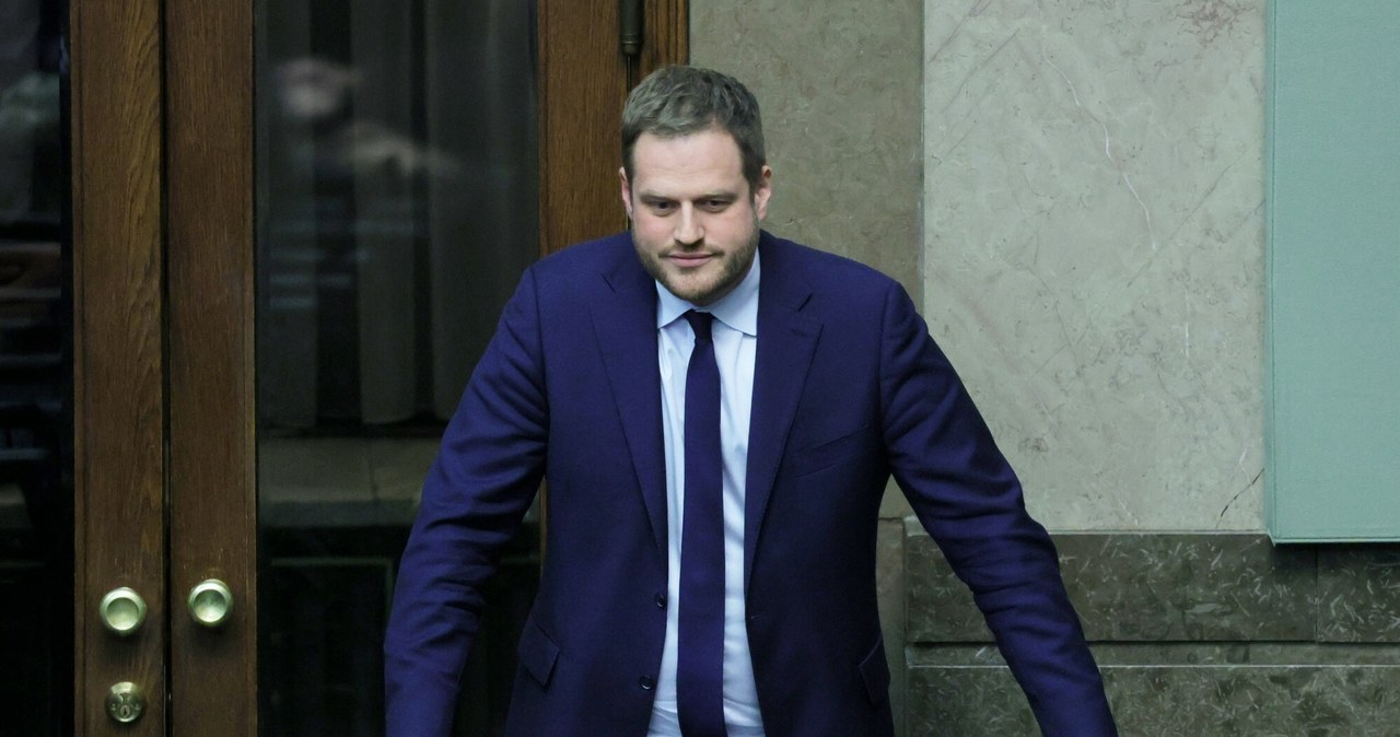 Śledztwo ws. afery maseczkowej umorzone. Politycy PiS triumfują: Prawda zwyciężyła