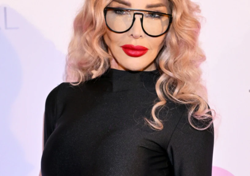 Ewa Minge zaprosiła do domu i pożałowała. Już nigdy więcej