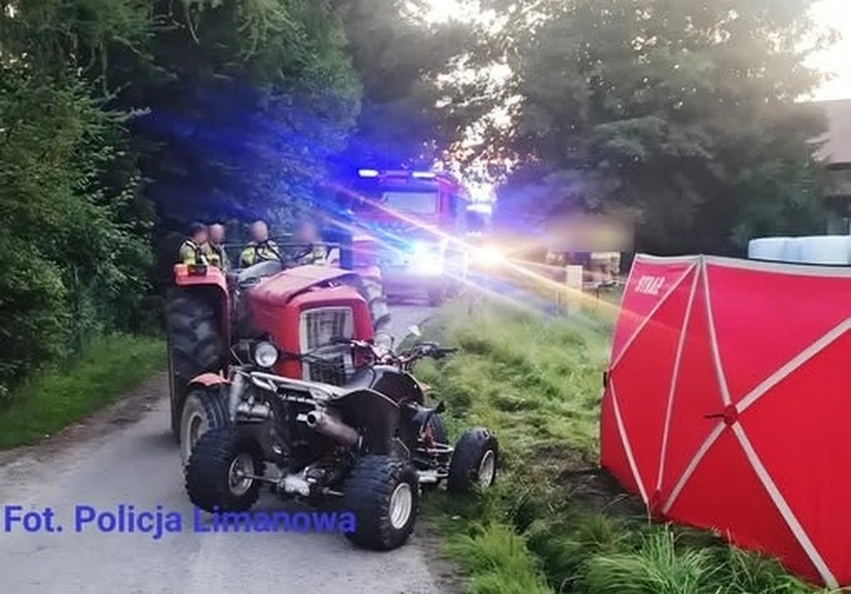 Do tragicznego wypadku doszło w piątkowy wieczór w Lubomierzu w powiecie limanowskim w Małopolsce. Na gminnej drodze ciągnik zderzył się z quadem. Kierowca tego drugiego pojazdu, 31-latek, zginął.