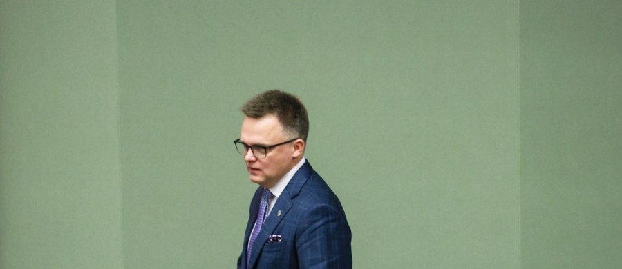 Najnowsze oświadczenia majątkowe parlamentarzystów rzucają światło na ich sytuację finansową. Okazuje się, że wielu z nich spłaca ogromne kredyty i pożyczki, a niektórzy poręczyli zobowiązania sięgające nawet kilkudziesięciu milionów złotych. Wśród zadłużonych są zarówno przedstawiciele partii rządzących, jak i opozycji. Kto znajduje się na liście najbardziej zadłużonych posłów i jakie kwoty widnieją w ich dokumentach?