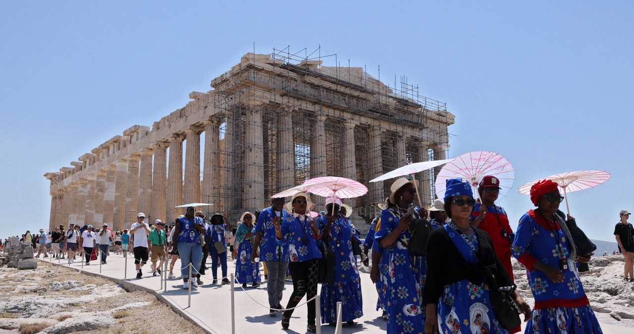Na zewnątrz robi się zbyt niebezpiecznie. Władze słynnego kraju reagują