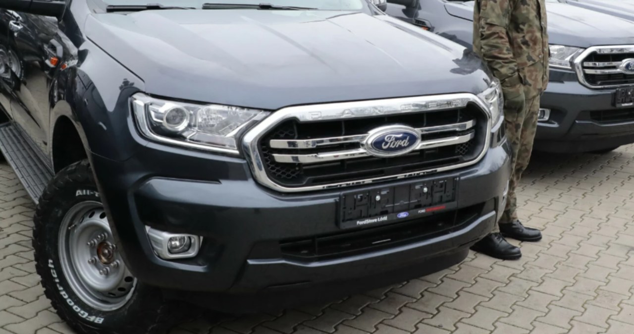 Wojsko szuka samochodów osobowych. SUV-y i sedany dla oficerów wiadomości,aktualności,Interia Wojsko szuka samochodów osobowych. SUV-y i sedany dla oficerów