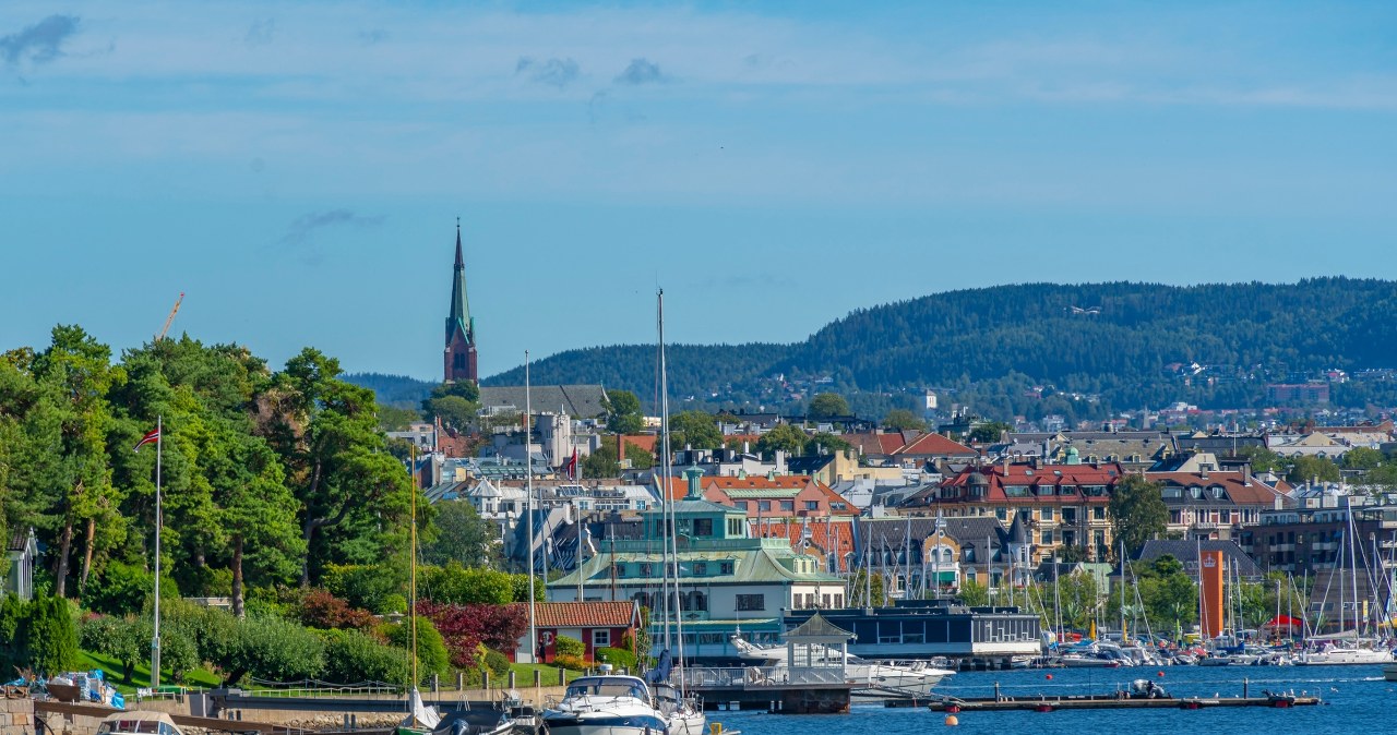 Polacy coraz chętniej kupują tam nieruchomości. Ten kierunek może zaskoczyć