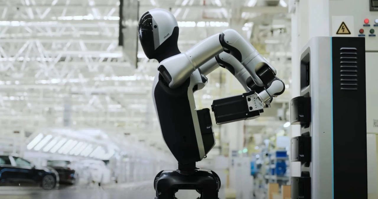 Tego robota nic nie powstrzyma. Pracuje 24h i sam zmienia sobie baterie