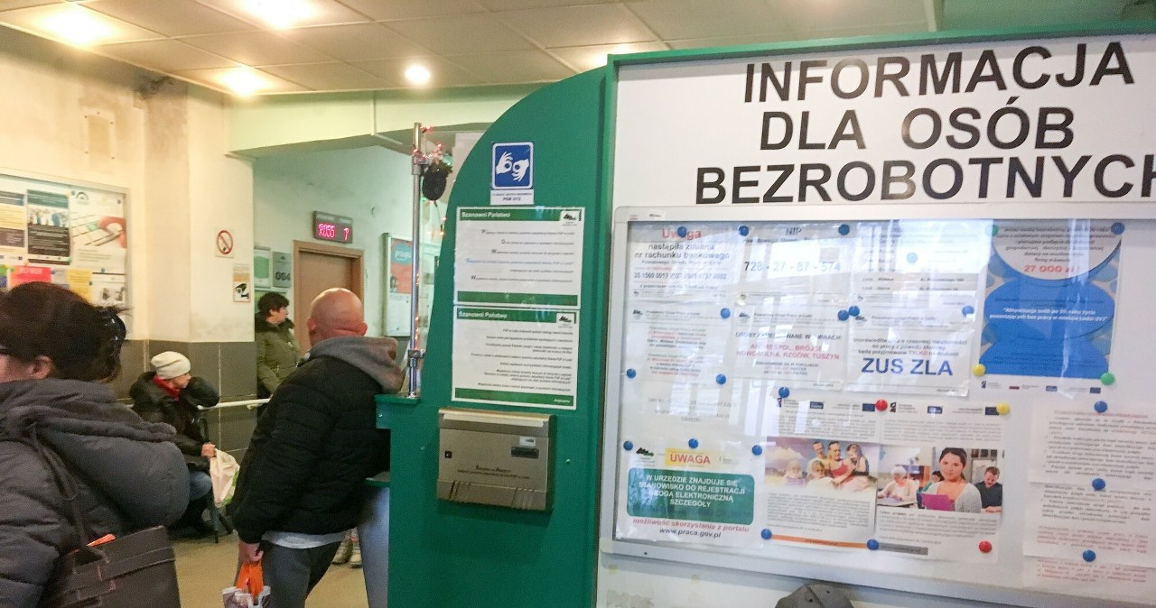 Wskaźnik rynku pracy w dół. To jednoznaczny sygnał