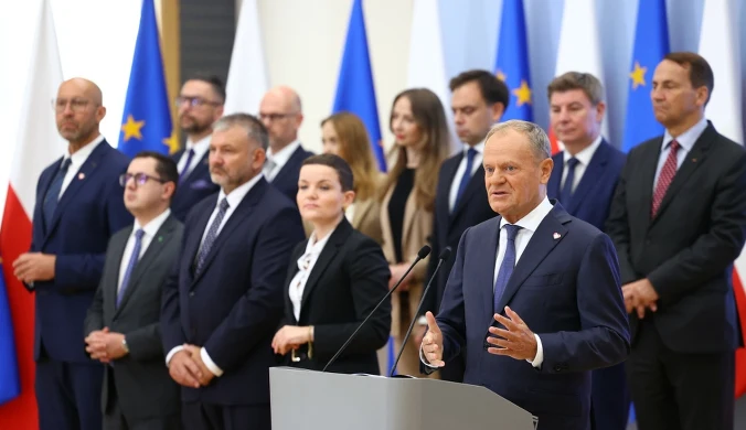 Rekonstrukcja rządu nie zatrzyma prawicy w biegu po władzę