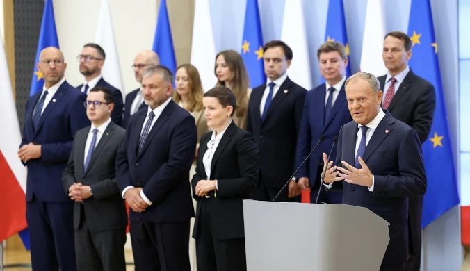 "Taktyczna ucieczka" i najwięksi przegrani. Ekspertka ocenia rekonstrukcję