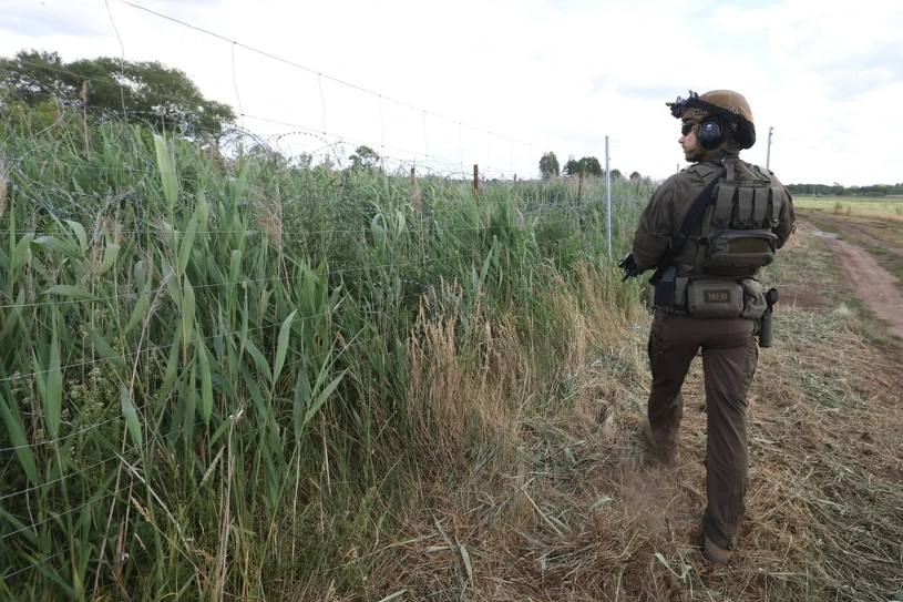 Żołnierz użył broni na granicy z Białorusią. Migrant w szpitalu