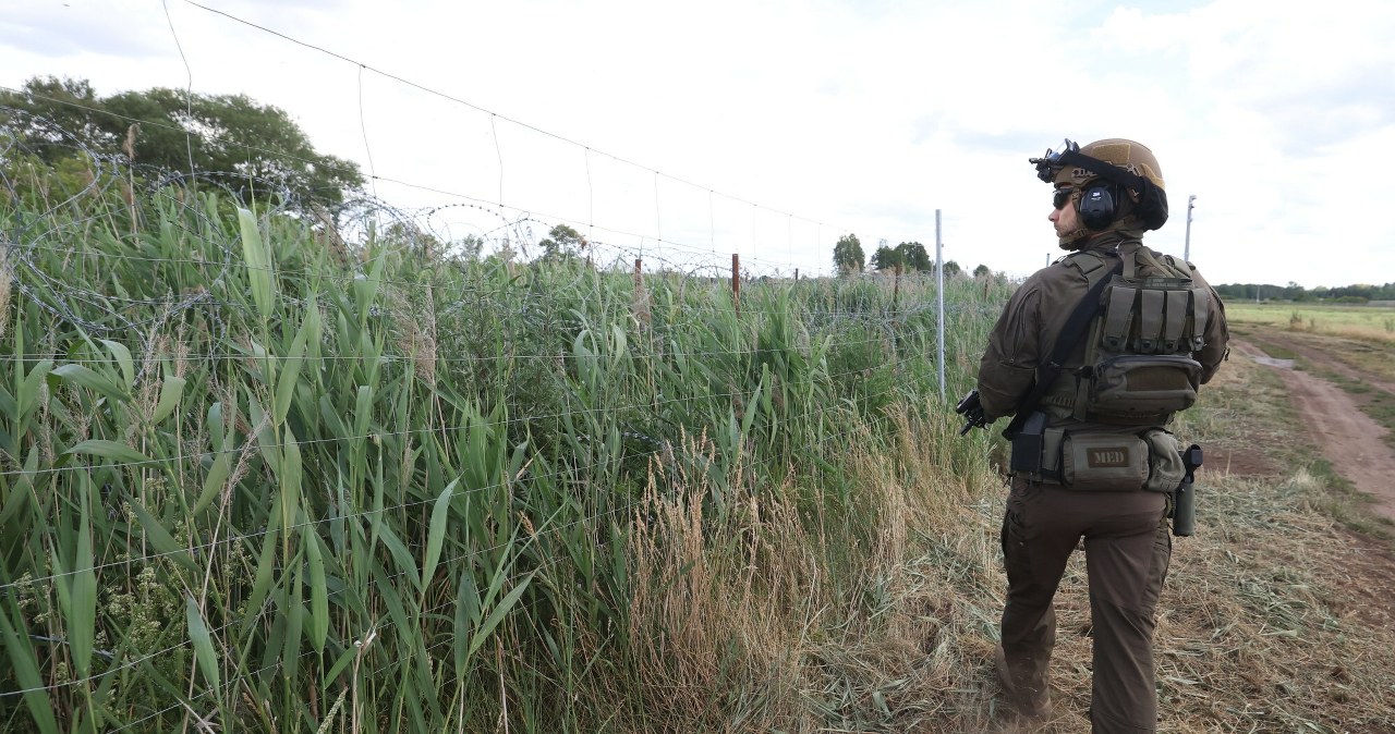 wiadomości,aktualności,Interia Żołnierz użył broni na granicy z Białorusią. Migrant z Sudanu postrzelony, jest w szpitalu