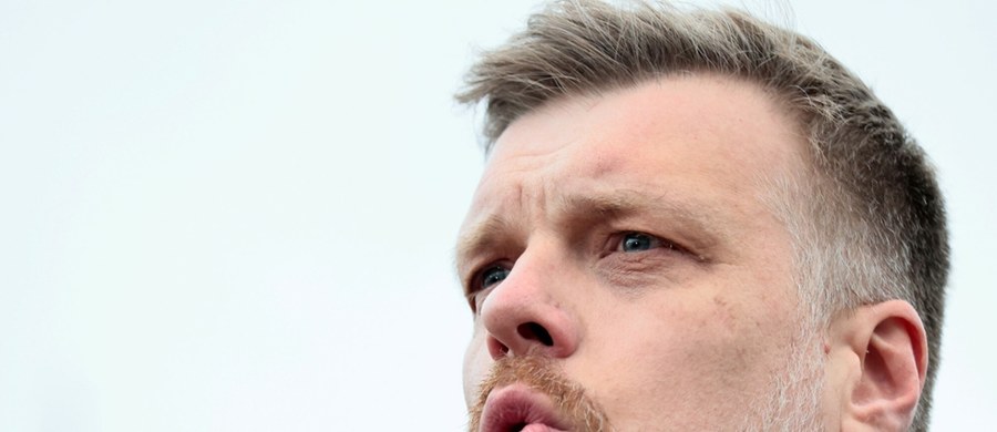 Współprzewodniczący Razem Adrian Zandberg nie jest entuzjastą zmian w rządzie zaproponowanych przez premiera Donalda Tuska. Jego zdaniem zmiany mają charakter bardziej kosmetyczny, ale jest jedna rzecz, która polityka wyraźnie zaskoczyła.