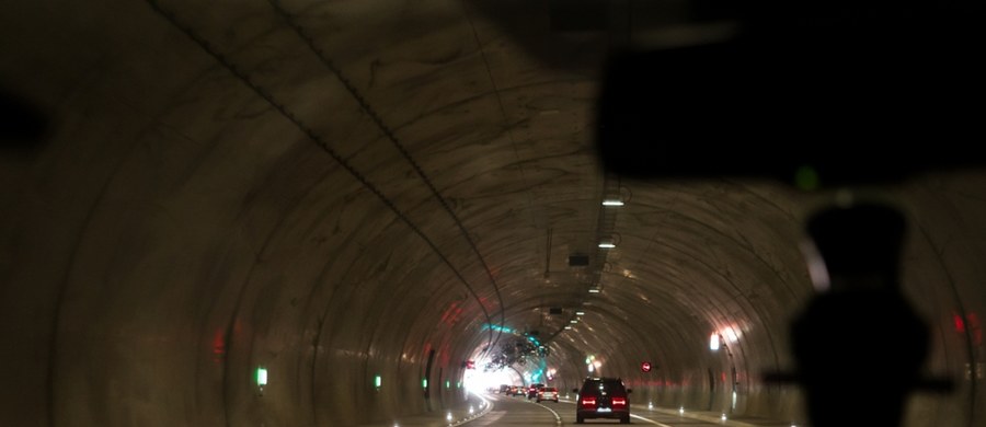 Szykują się utrudnienia w Gdańsku. W nocy z piątku (25.07) na sobotę (26.07) z powodu prac serwisowych zamknięty będzie tunel pod Martwą Wisła – przekazał gdański magistrat.