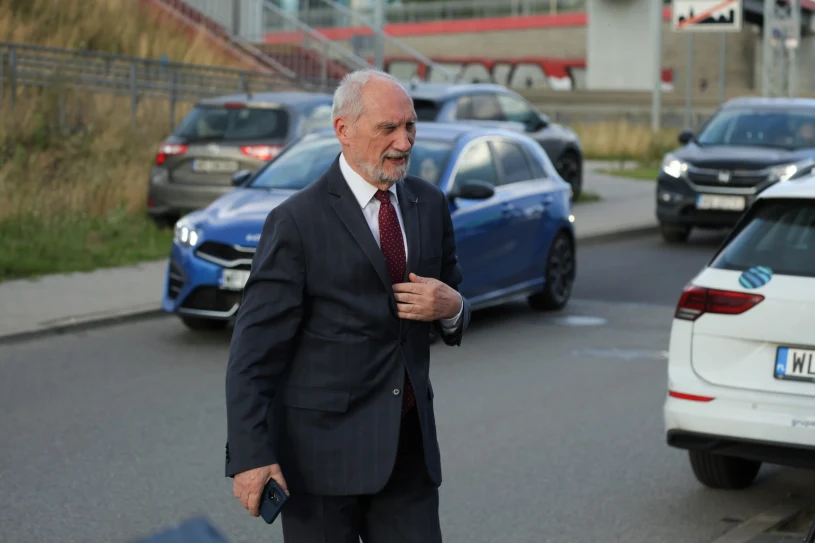 Sejm zmagařen v zvezi z Macierewiczevim imunitetom