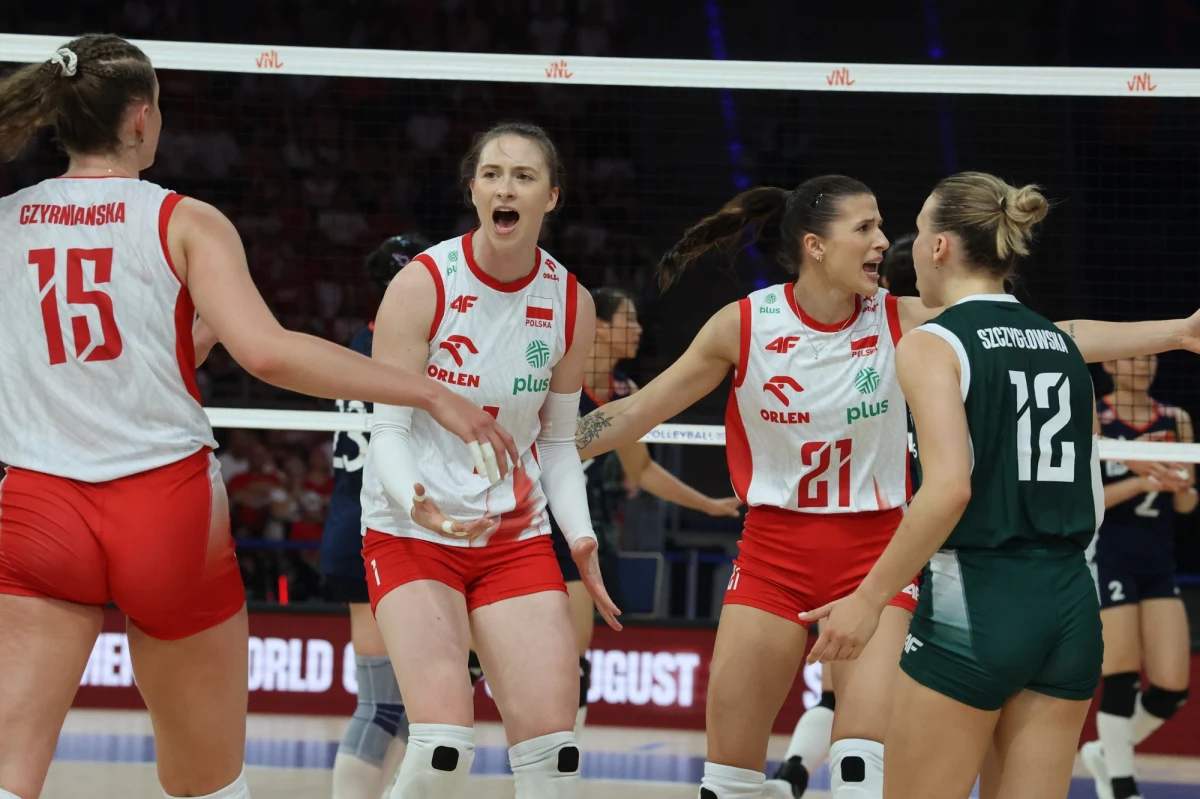 Polskie siatkarki pokonały Chinki 3:2 w ćwierćfinale rozgrywanego w Łodzi turnieju finałowego Ligi Narodów. Podopieczne Stefano Lavariniego awansowały do najlepszej czwórki i w sobotę w półfinale zmierzą się z Włoszkami.