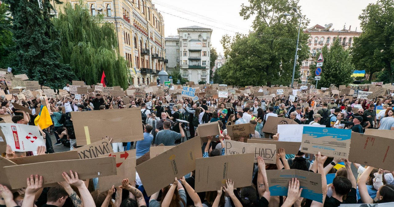 Wrze po decyzji Zełenskiego. Fala protestów w ukraińskich miastach