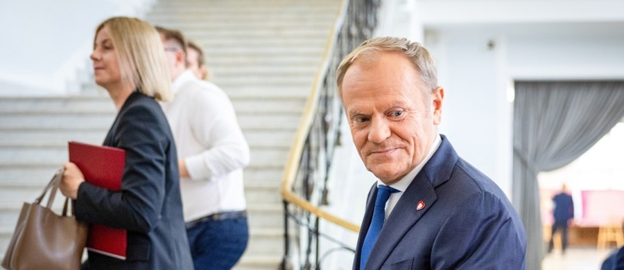 Nawet 30 wiceministrów może stracić swoje stanowiska - dowiedział się dziennikarz RMF FM Kacper Wróblewski. To ciąg dalszy rekonstrukcji rządu Donalda Tuska. Do końca tygodnia ministrowie mają czas na zmiany w kierownictwach resortów.