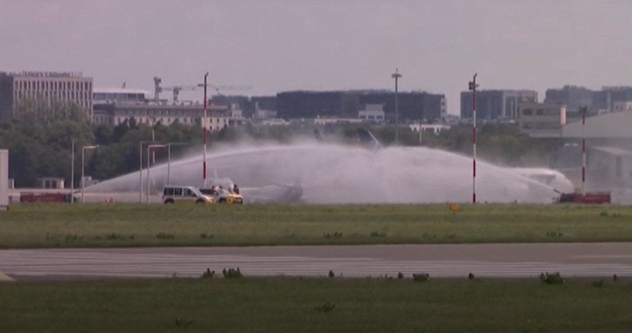 Sławosz Uznański-Wiśniewski wrócił do Polski. Spotka się z Tuskiem