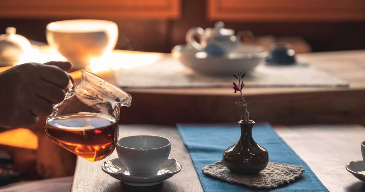 Koreańczycy piją ją, aby wspomóc trawienie i zwalczyć objawy zmęczenia. Jak przygotować Maesil-cha?