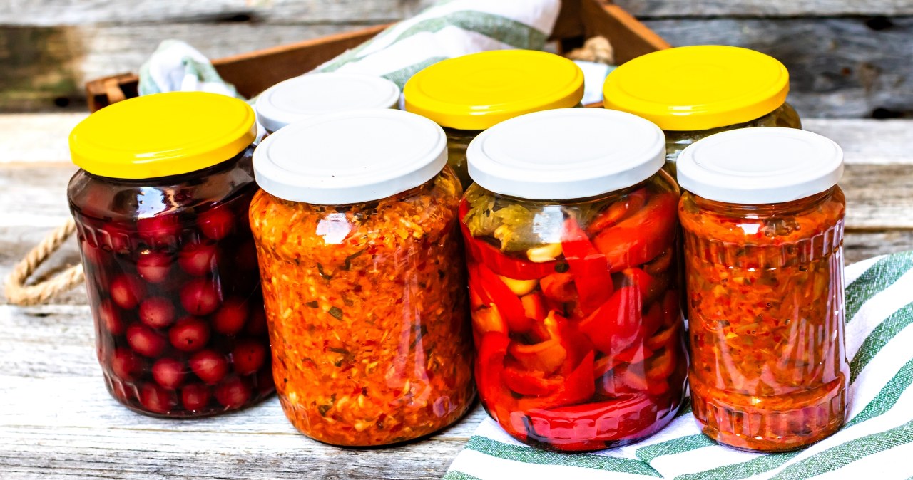 Nie tylko ogórki i kapusta. Oto co jeszcze możesz zakisić